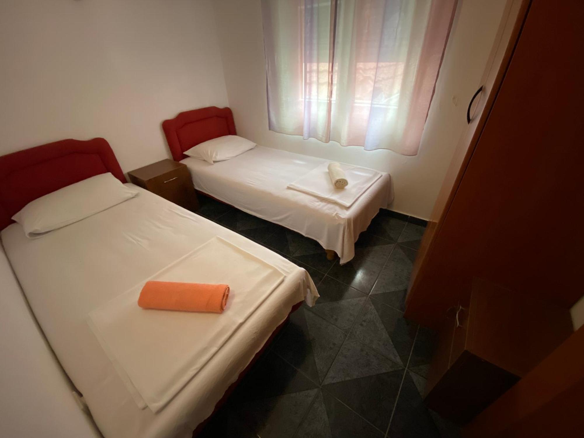Stone Villa Budva Rum bild